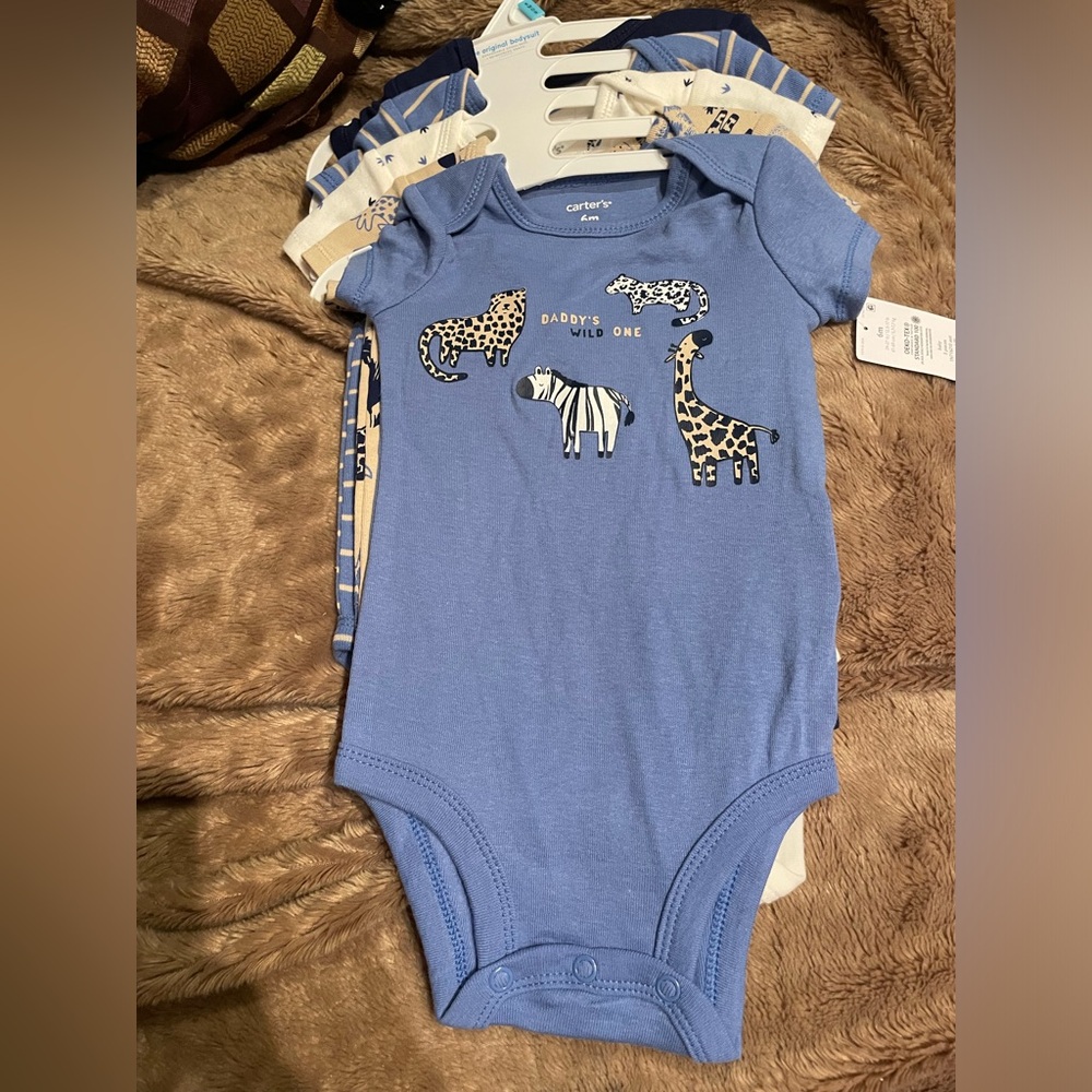 Carter’s 5 Piece Onsies Set 6 months